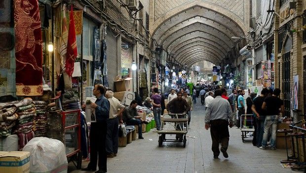 رضایت بازاریان از دولت یازدهم/چوب لای چرخ ما نگذارند کافی است