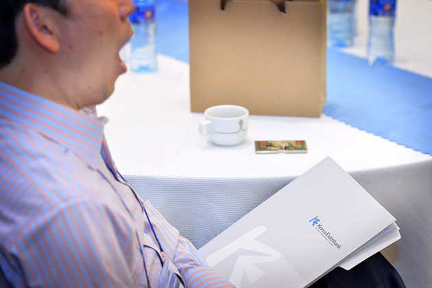 نشست مشترک سرمایه‌گذاران ایرانی و کره‌ای در هتل آزادی (گزارش تصویری)