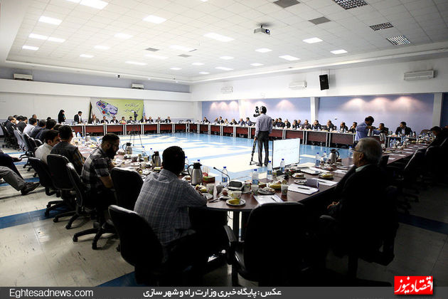 هم‌اندیشی چگونگی آغاز به کار شرکت شهر فرودگاهی امام خمینی(ره) (گزارش تصویری)