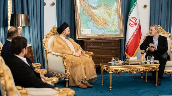 لاریجانی در دیدار به عمار حکیم: همکاری‌های ایران و عراق باید عینی‌تر شود