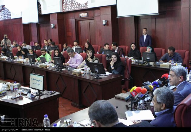  تصاویر نشست خبری وزیر امور اقتصادی و دارایی