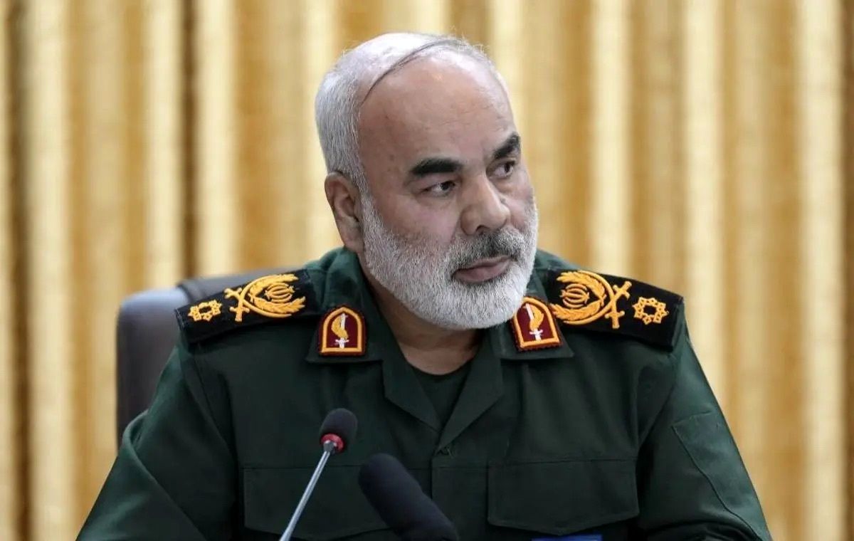 سردار کرمی:در جنگ ۱۲ روزه محکم جلوی استکبار ایستادیم/ اگر یک سری تجهیزات پیشرفته از دشمن دیدیم نباید عقب بکشیم