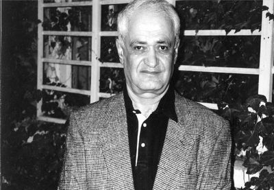 درگذشت حسن کامشاد در صدسالگی