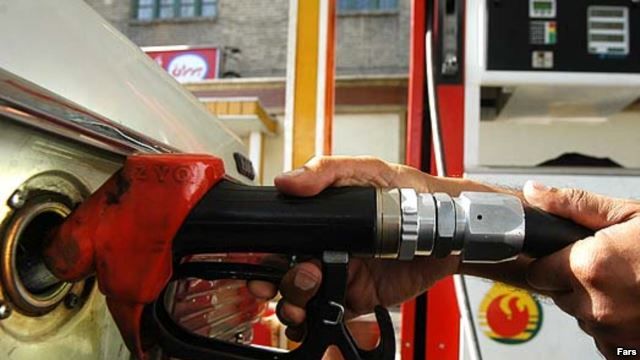 تکذیب قطع واردات بنزین