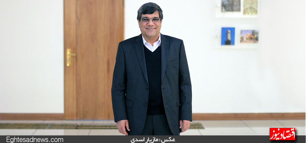 سرمایه گذاران فعلا وارد صنعت فولاد نمی شوند/ مجوز 144 میلیون تن فولاد صادر شد / شارژ پروژه‌های راه‌سازی بازار فولاد و سیمان را گرم می‌کند