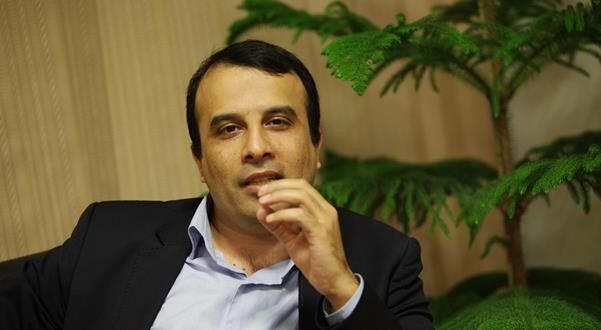 به دنبال توسعه دانش استفاده از ابزارهای مالی هستیم