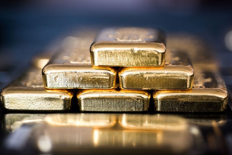 ادامه روند نزولی طلا در پی تقویت دلار/ هر اونس 1320 دلار
