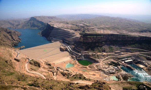 غرق شدن هشت روستای خوزستان با آبگیری سد گتوند / هجوم مار و جانور بعد از بالا آمدن آب