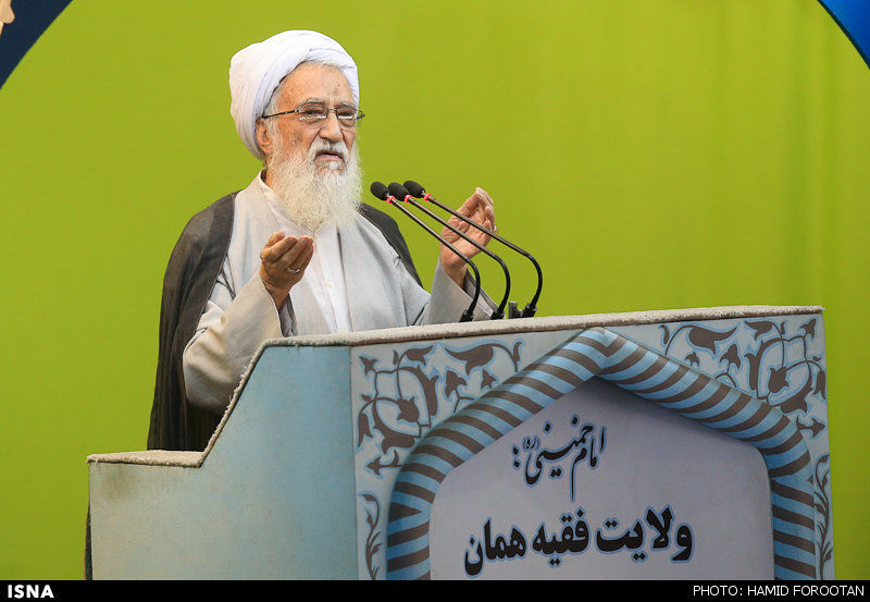 مرحبا به هیات ایرانی که مقاوم ایستاده و زیر بار زور نمی‌روند