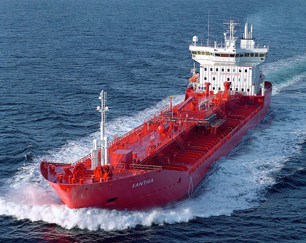کاهش ۱۸۰ هزار بشکه ای صادرات روزانه نفت ایران در آوریل ۲۰۱۴