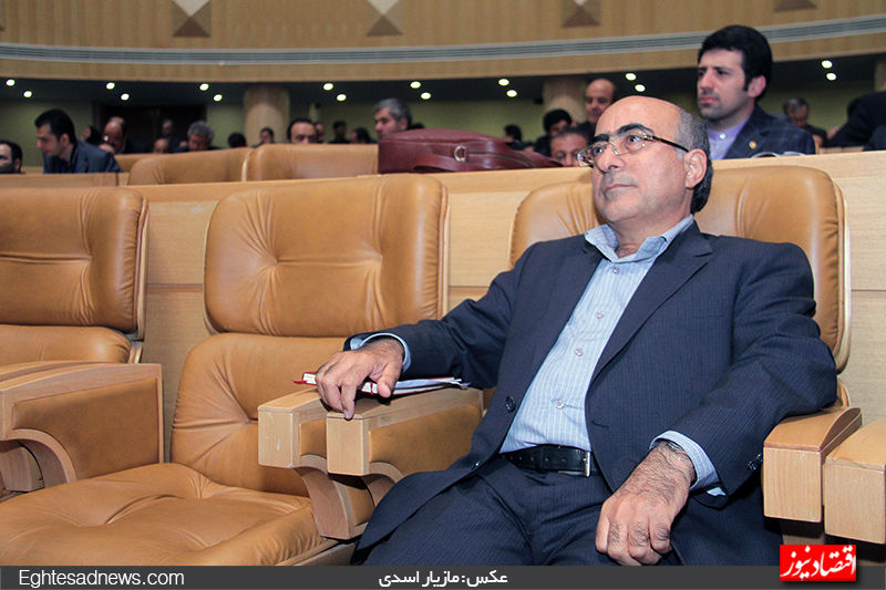 بانک مرکزی در قبال موسسات غیرمجازی چون میزان تعهدی ندارد/نقدینگی میزان تنها کفاف سپرده‌گذاران خرد را می‌دهد