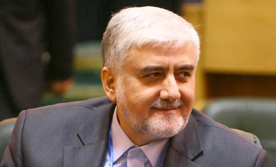 سرانه شعبه بانک در ایران بیشتر از انگلستان/ سهم حقوقی‌ها باید از سهام بانک‌ها بیشتر شود