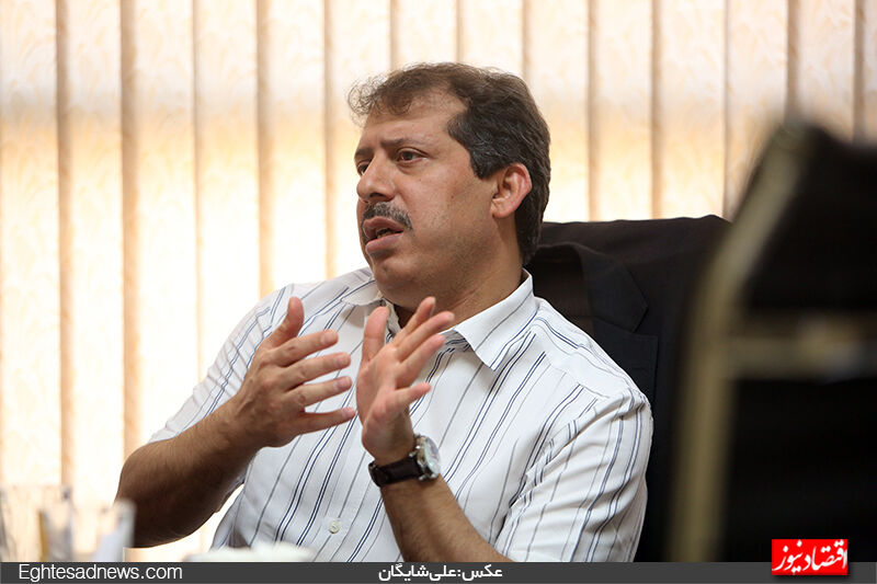 رشد بورس در گرو رفع مشکلات ساختاری بازار سرمایه است/بسته ضد رکود نسخه شفابخش بورس نیست