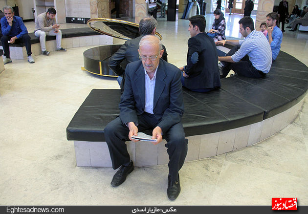 فعالیت روزانه بانکی در بازار به روایت تصویر