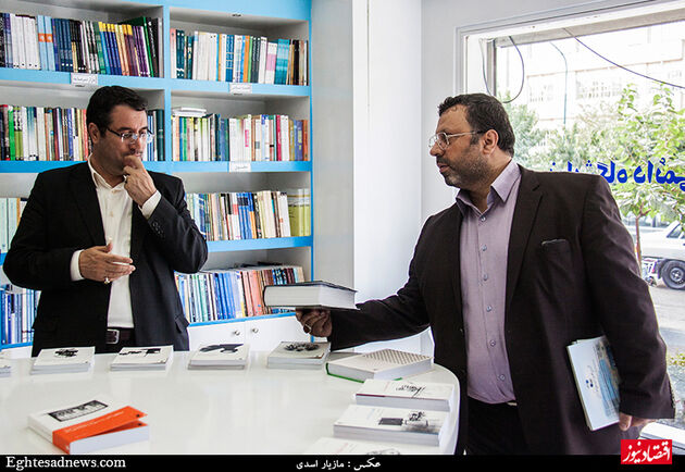 بازدید  رئیس کمسیون صنایع مجلس از روزنامه دنیای اقتصاد