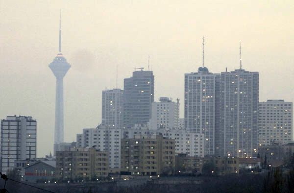 هوای تهران؛ سالم یا ناسالم؟ / در یک ماه اخیر تهران هوای پاک را تجربه نکرده است