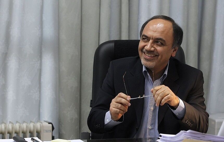 مشاور روحانی: تهاجم به ‎وزیر خارجه، تهاجم به دیپلماسی کشور است