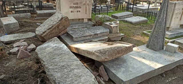 آشی که شورای شهر برای قبرستان ارامنه پخت 