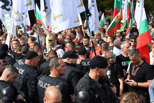 تظاهرات گسترده ضد دولتی در بلغارستان!
