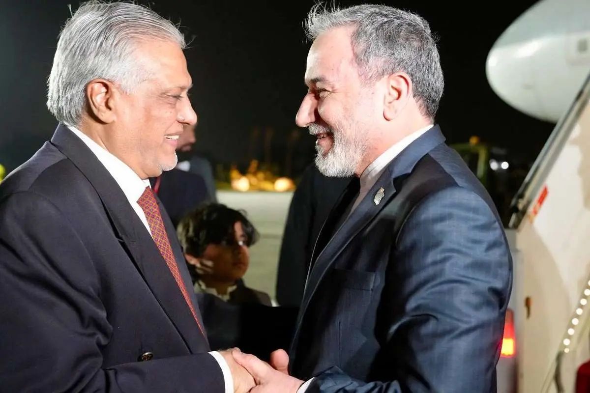 ادعای تازه سی‌ان‌ان درباره مذاکرات ایران و آمریکا؛ توافقی عادلانه در دسترس است/ میانجی‌گران در اسلام آباد منتظر پاسخ تهران هستند