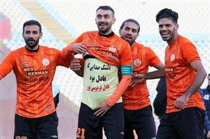 عادل فردوسی پور اینطوری به فوتبال برگشت + عکس 