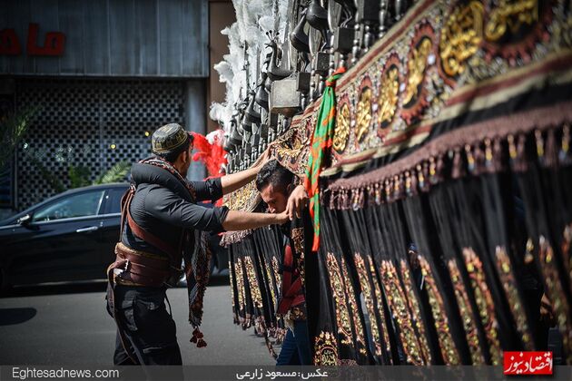 حال‌وهوای ظهر عاشورا در تهران (گزارش تصویری)