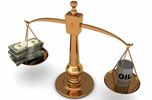 کاهش ارزش دلار نفت را گران کرد