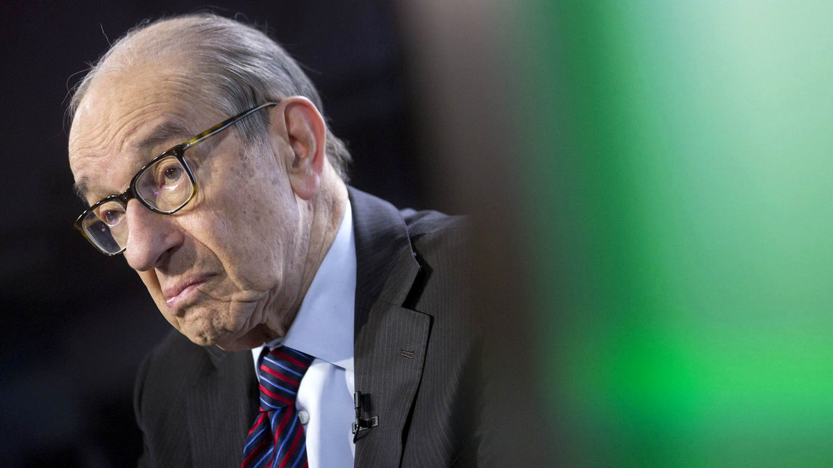 موضع متفاوت آلن‌گرینسپن درباره یونان / ماندن یونان در یورو به صلاح هیچ‌کس نیست