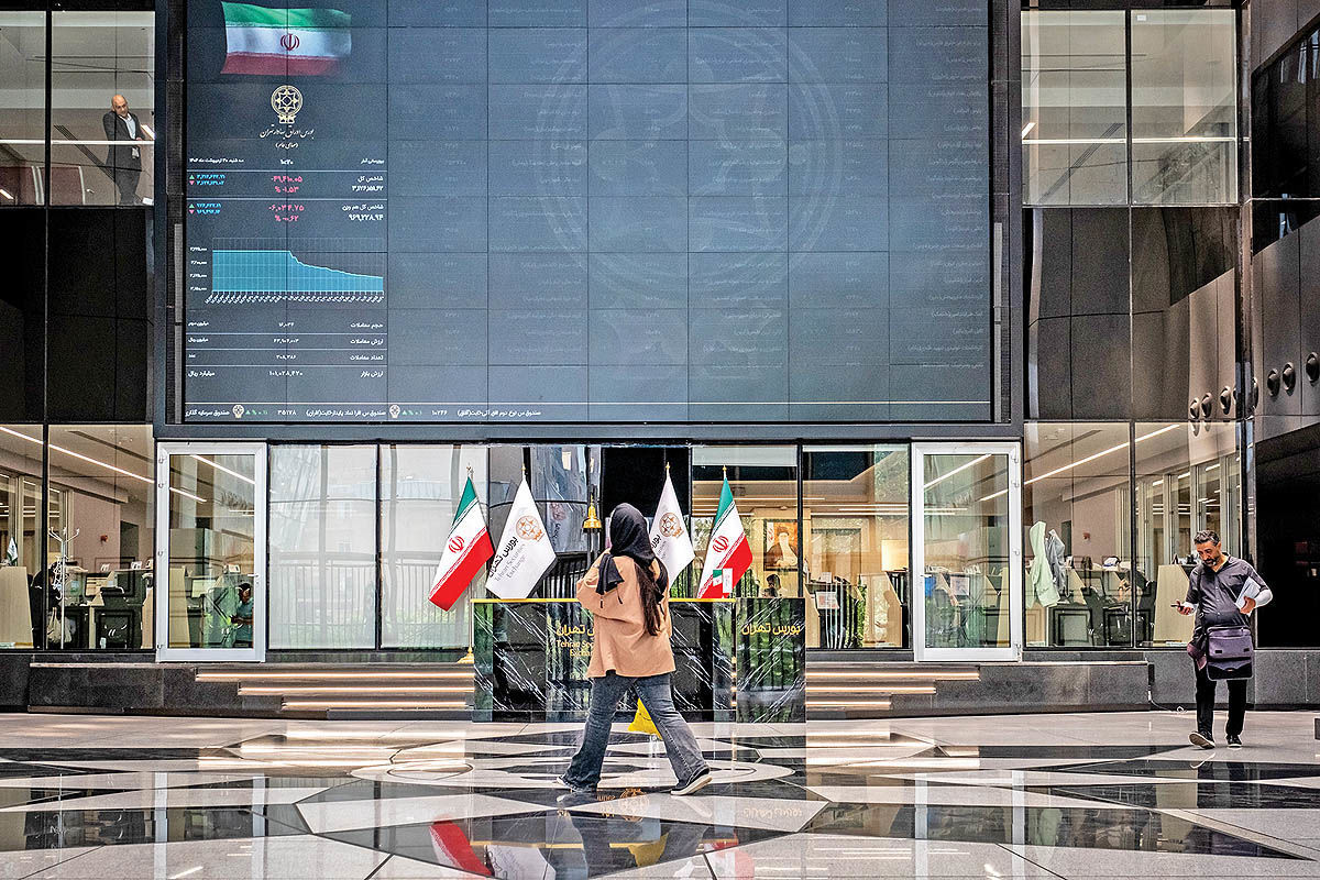 توقف معاملات بورس برای هفتمین هفته؛ سه‌گانه یک ابرتصمیم/ تعطیلی بازار سهام به نفع چه کسانی تمام شد؟