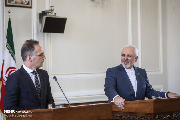 ظریف و هایکو ماس