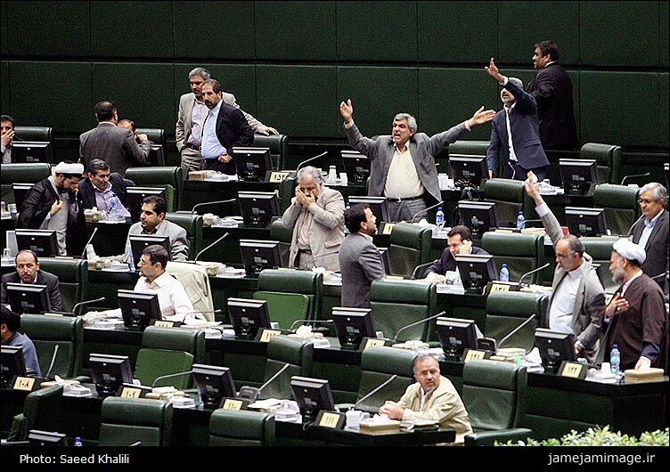 30 میلیون حساب بانکی حاشیه‌ساز/«حساب‌»هایی که صدای نماینده‌ها را درآورد