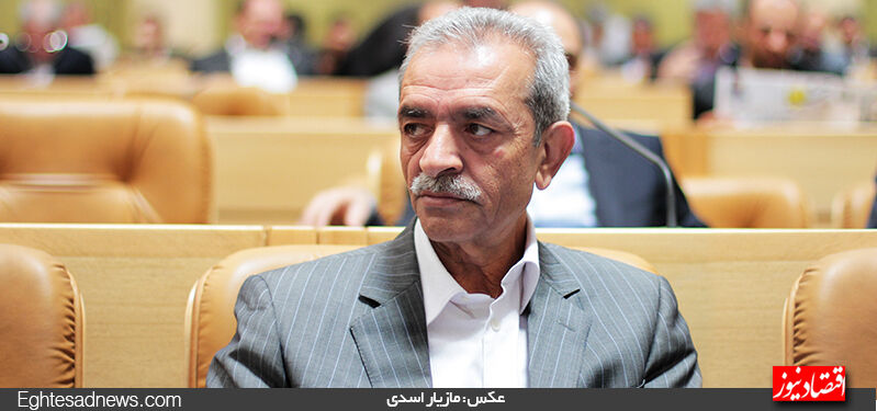 سرچشمه را رها کرده اند و به نقاط پایین تر نگاه می کنند