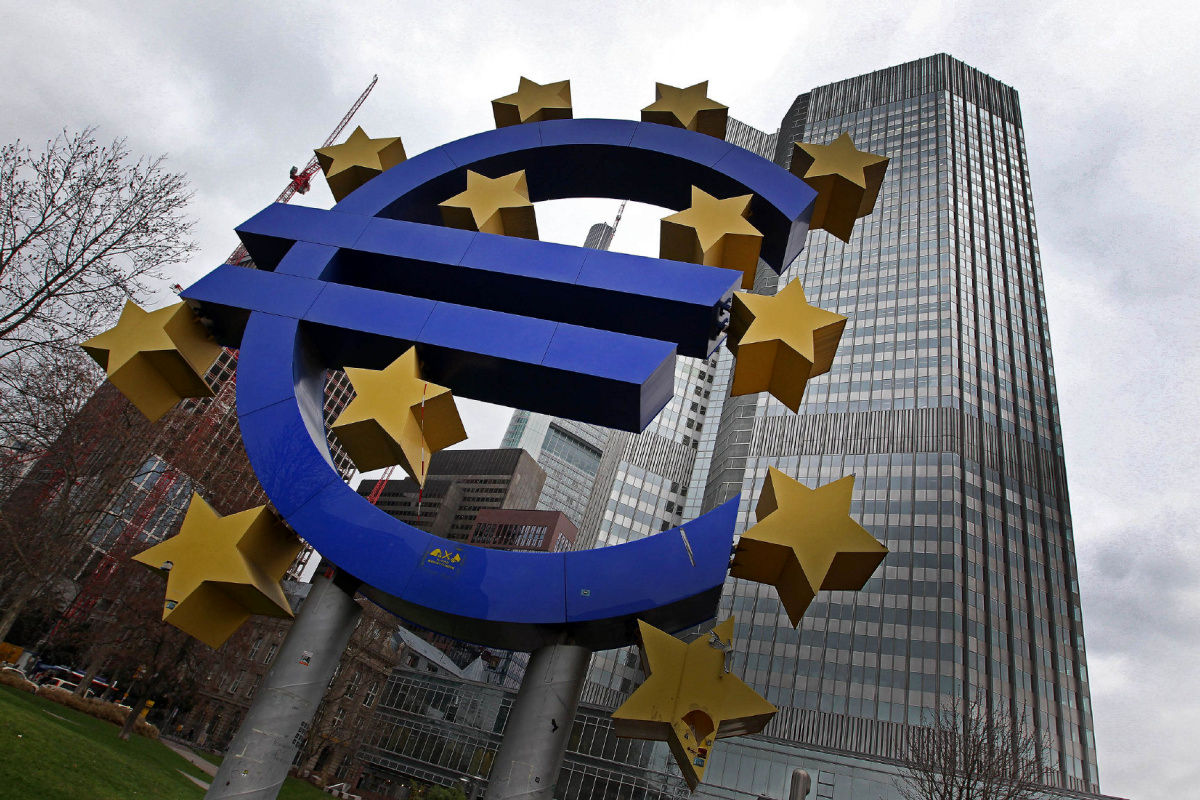 شانسی برای بهبود اقتصاد یورو در سال 2016
