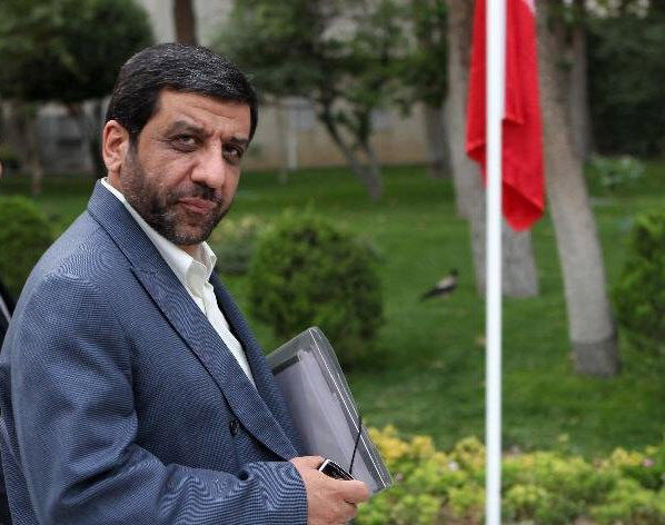 واکنش جالب ضرغامی به دومین مناظره انتخاباتی + عکس