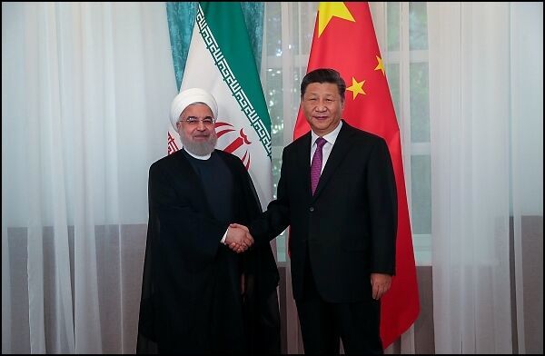 روحانی در دیدار با رئیس‌جمهور چین:‌ ایستادگی ایران و چین مقابل آمریکا به نفع آسیا و جهان است