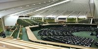 حمله روزنامه دولت به نمایندگان مجلس: مگر رهبری نگفتند از ابزارهای نظارتی به صورت افراط استفاده نکنید؟