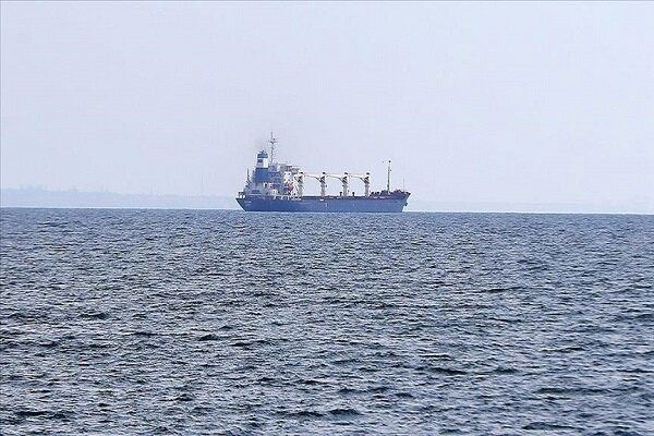 خروج ۱۳ کشتی حامل غلات از بنادر اوکراین 