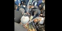 فاتحه خوانی سید حسن خمینی بر مزار مرحوم دعایی + تصاویر

