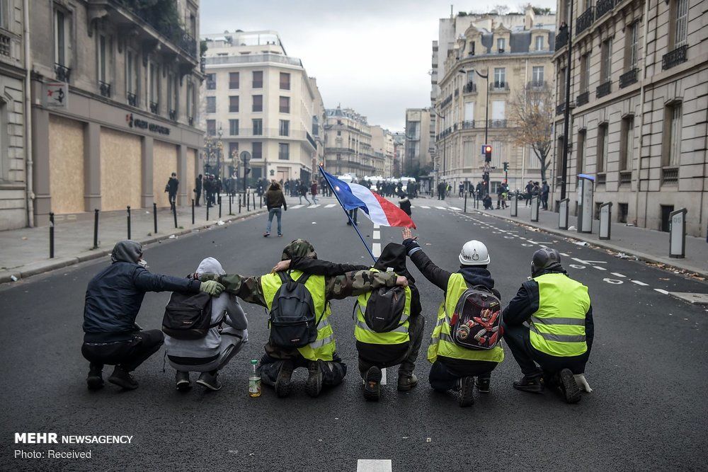 تلاش دولت فرانسه برای مذاکره با معترضان