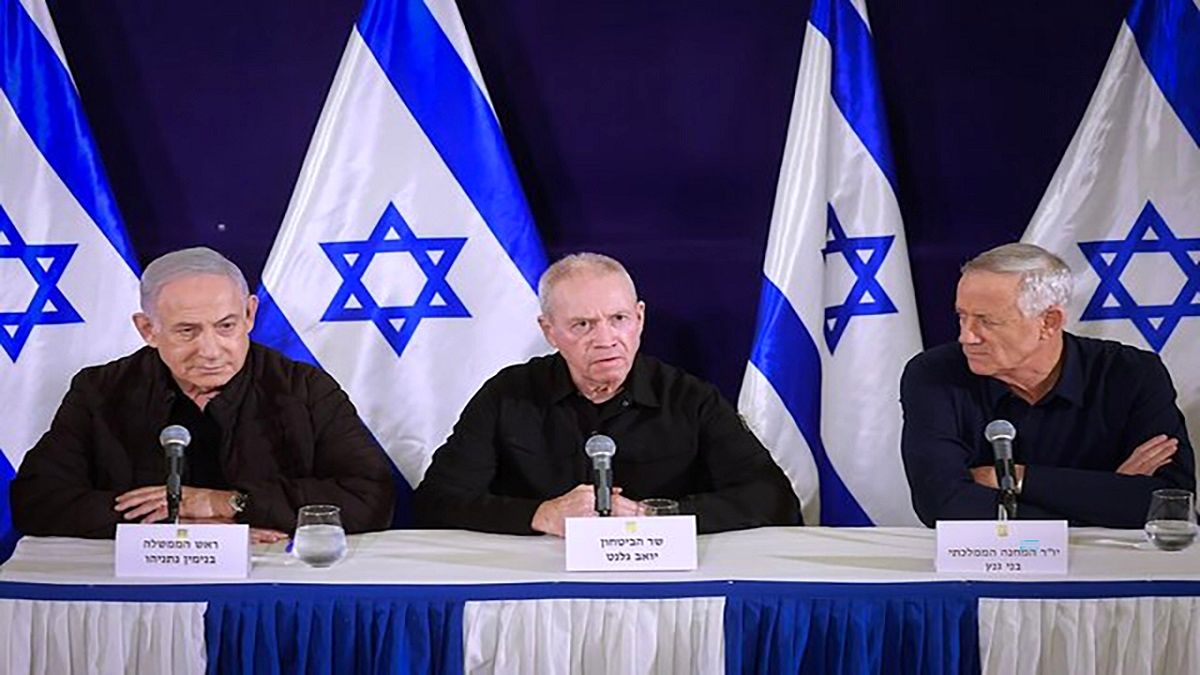 تنش آشکار بین نتانیاهو و کابینه اش/ اقدام اهانت‌آمیز گالانت و گانتس  نسبت به نتانیاهو