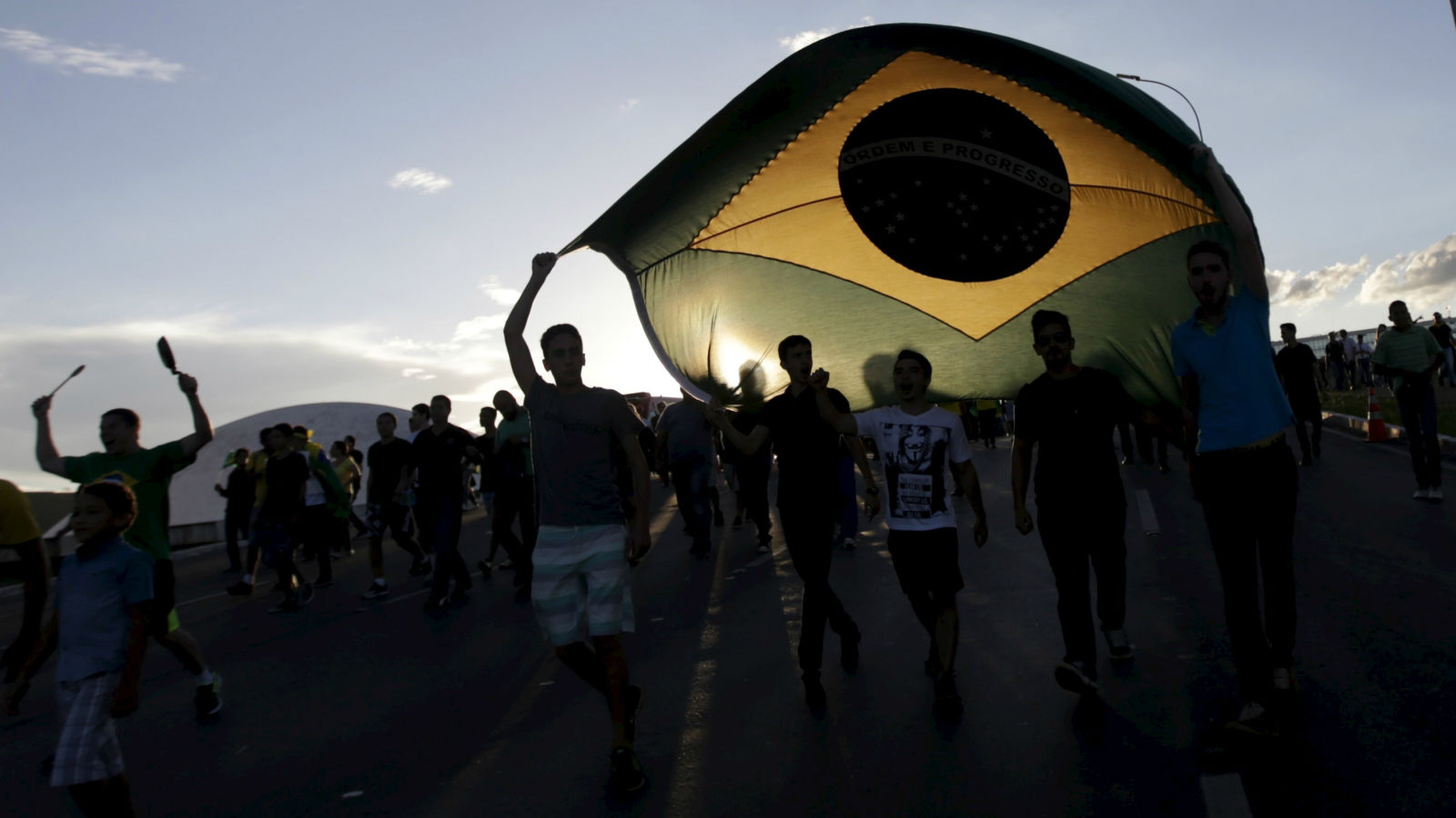 اقتصاد برزیل در سه‌ماهه چهارم 2016 احیا می‌شود