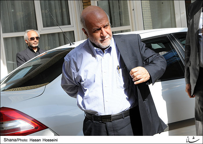 ترفندهای زنگنه برای دوران سقوط قیمت نفت/تعهد وزیر نفت به کاهش نیافتن درآمدهای نفتی