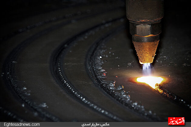 مردان آهنین در پیچ‌وخم کسب درآمد (گزارش تصویری)