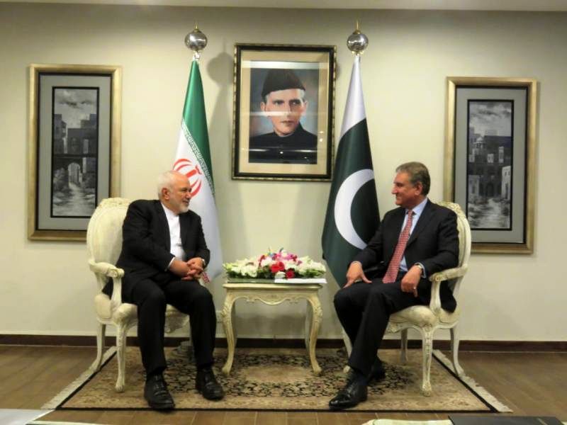 ظریف با فرمانده ارتش و وزیر خارجه پاکستان دیدار کرد
