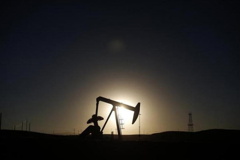 رشد غیرمنتظره ذخایر آمریکا قیمت نفت را کاهش داد/ نفت آمریکا 46 دلار