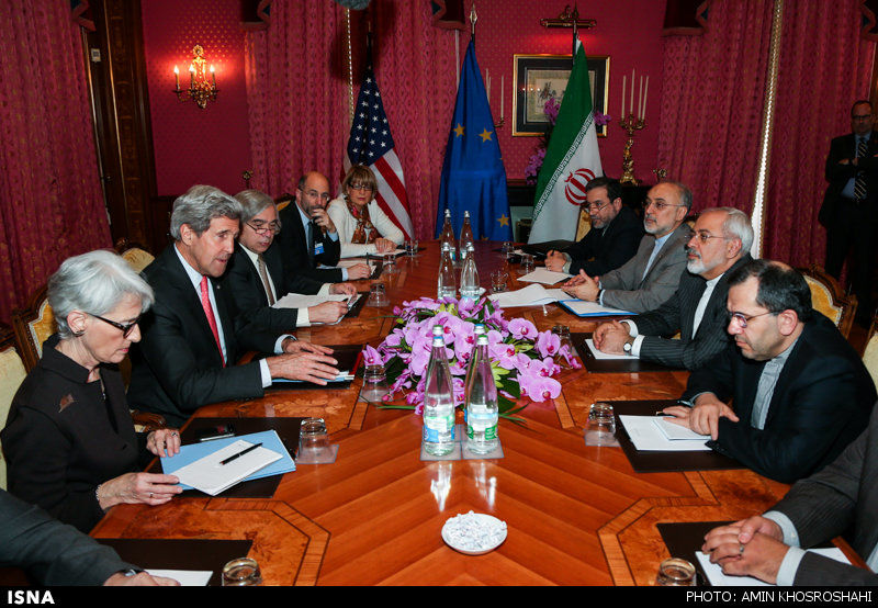ظریف: به راه حل رسیده‌ایم/کری: پیشرفت‌های زیادی داشتیم