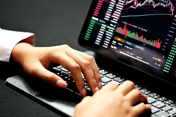 رصد یک نشانه‌ قوی از روند صعودی بیت‌کوین | شاخص پریمیوم کوین‌بیس بیت‌کوین 14 روز متوالی بالا رفت