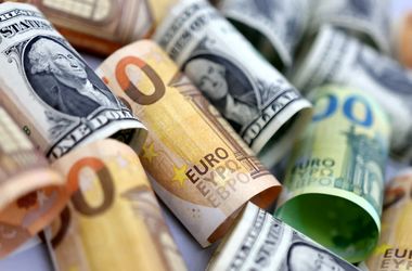 قیمت دلار و یورو در صرافی ملی امروز یکشنبه ۹ آذر 1404/افزایش قیمت دلار و یورو