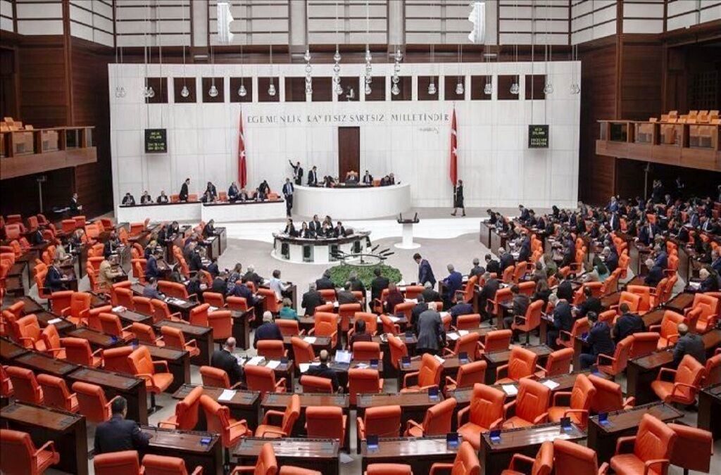 موافقت پارلمان ترکیه با اعزام نیروی نظامی به آذربایجان