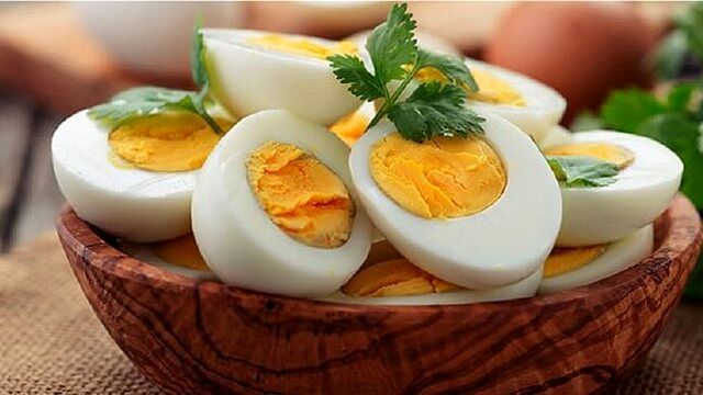 مصرف تخم مرغ بیش از این مقدار خطرناک است!
